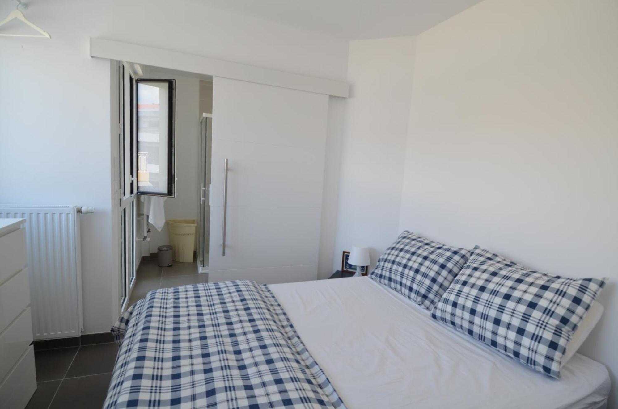 Villa Smolett - Appartement Cosy Au Coeur Du Quartier Du Port Nice Luaran gambar