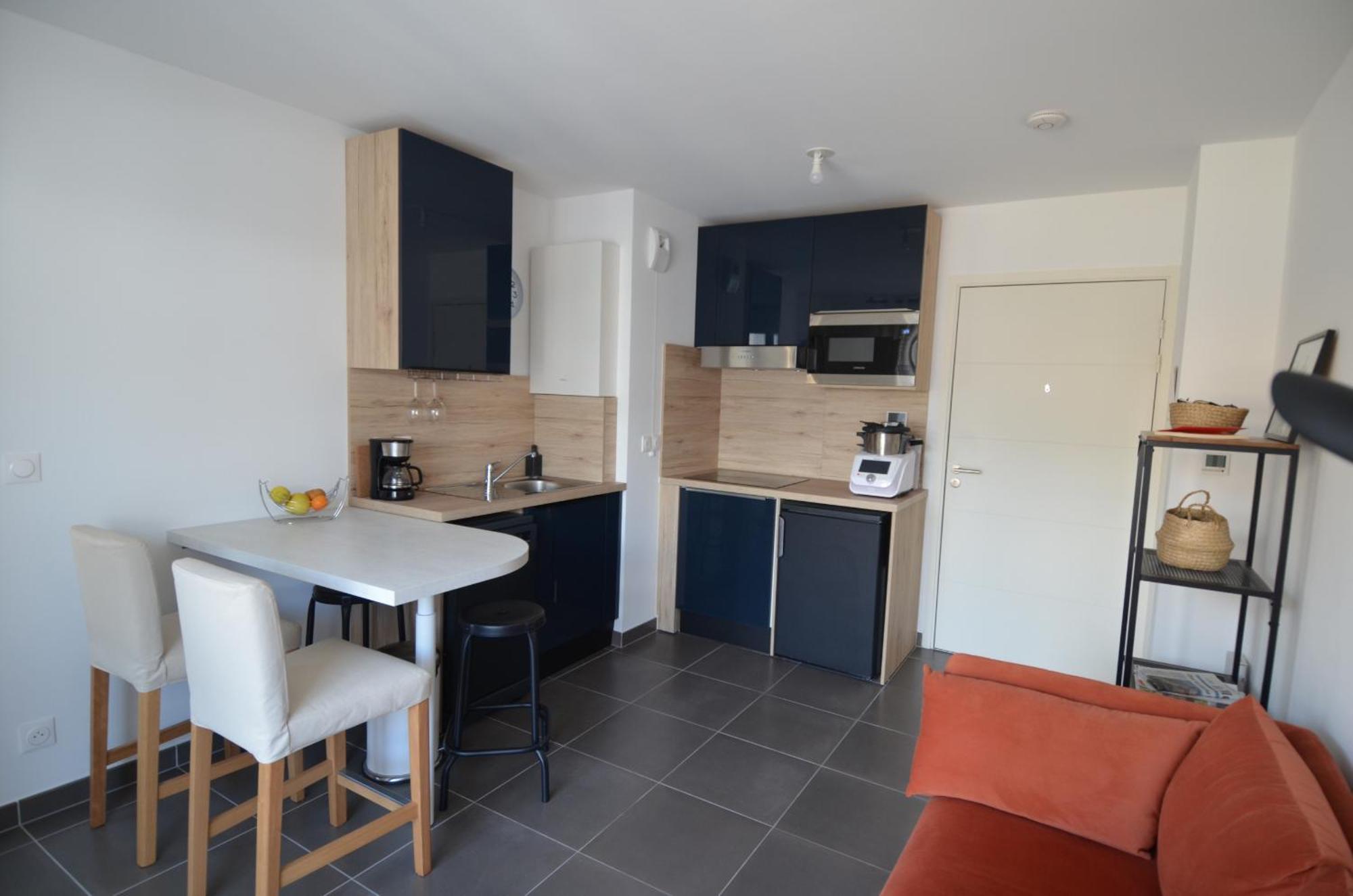 Villa Smolett - Appartement Cosy Au Coeur Du Quartier Du Port Nice Luaran gambar